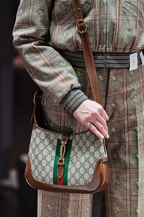 vestito di gucci moda anni|Gucci: 5 capi e accessori vintage ed evergreen .